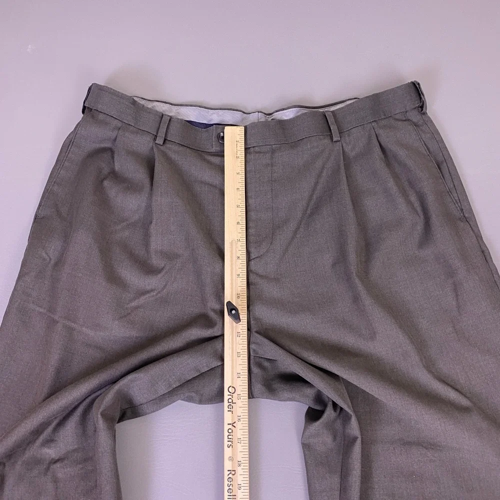 Croft‎ & Barrow Dress Pants Men's Size 42x32 Brown Pleated Cuffed Business